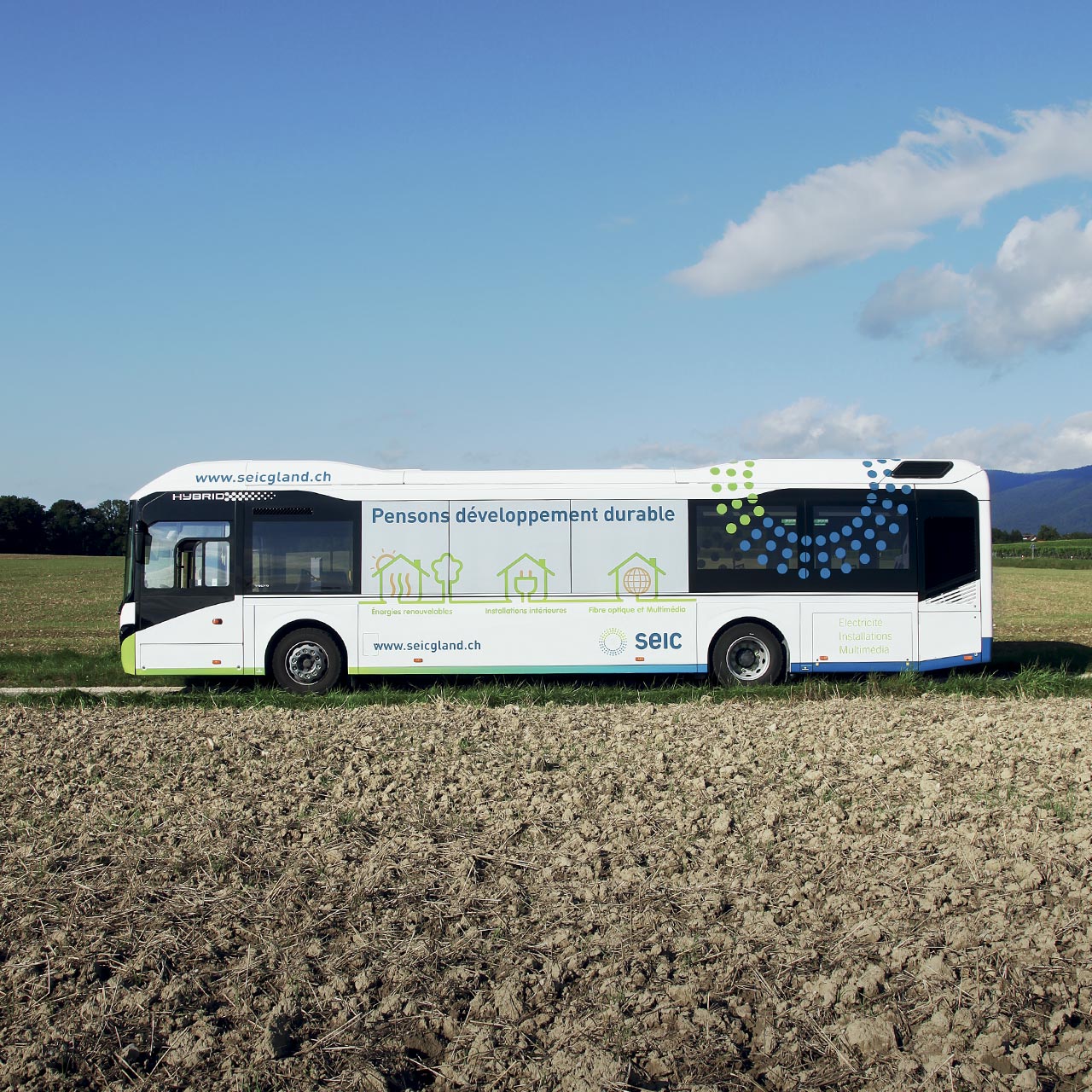 SEIC_bus-branding